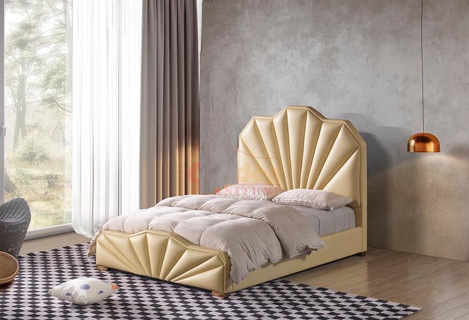 G1 Leather Bed